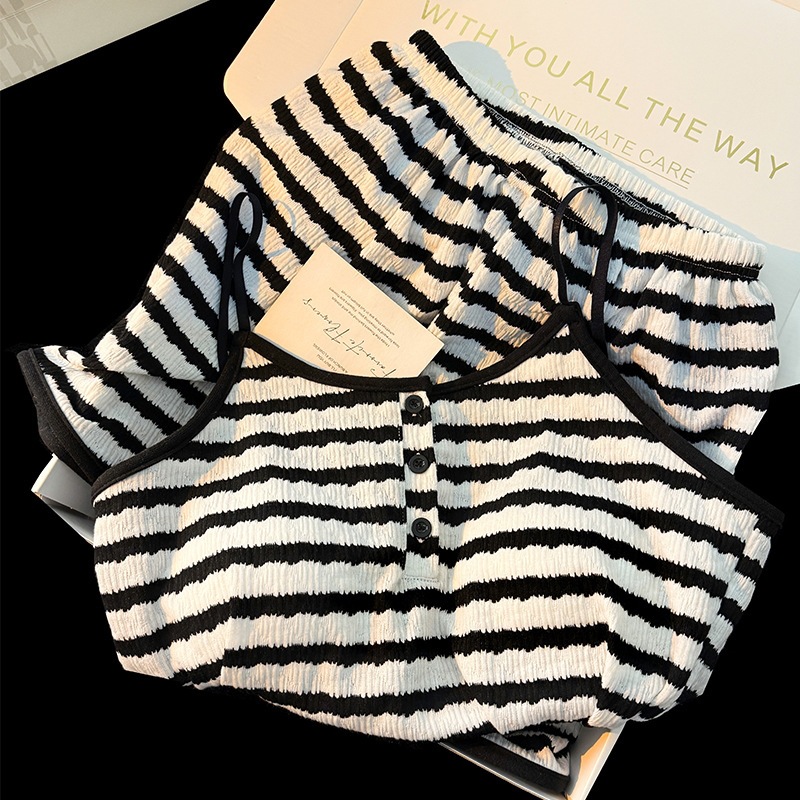 Pijama Feminino Novo de Verão  - Summer Clothing Teens avaliação e preço